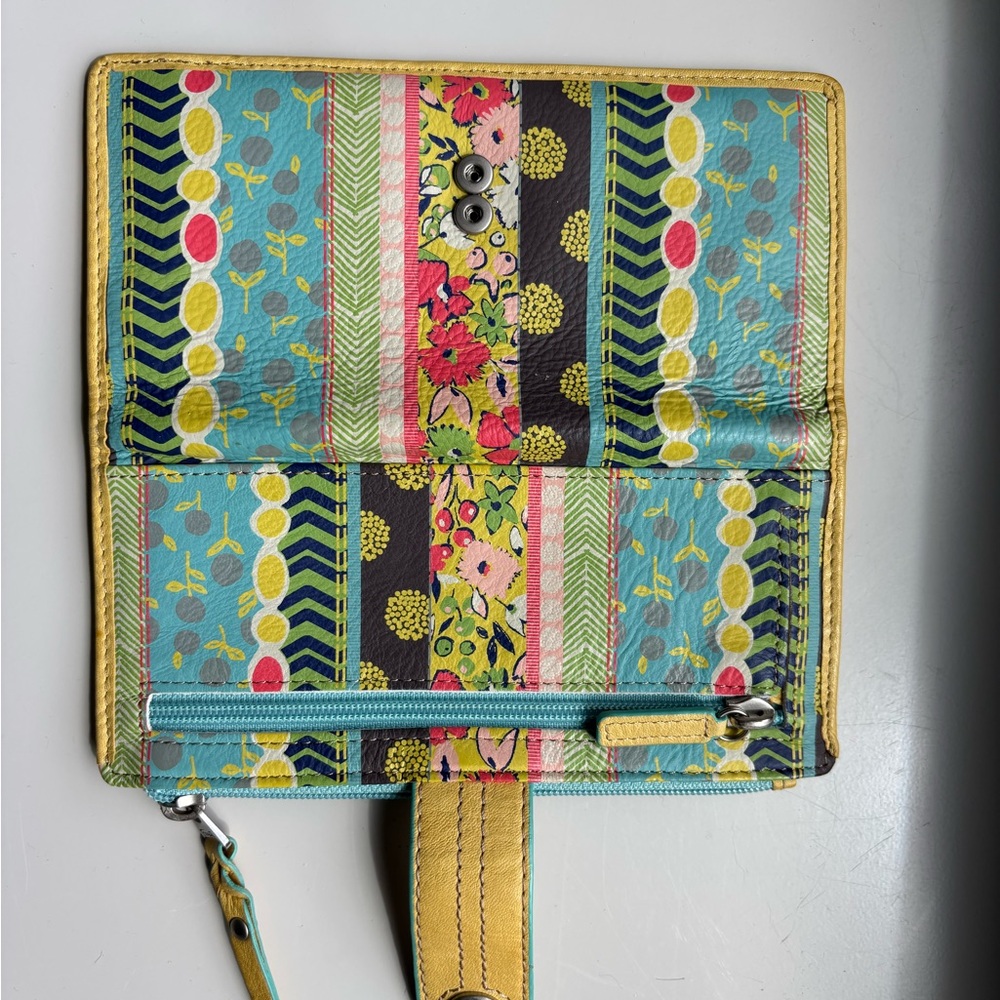 Rare Vintage 2010 Fossil Multicolor Floral Wallet Genuine Leather